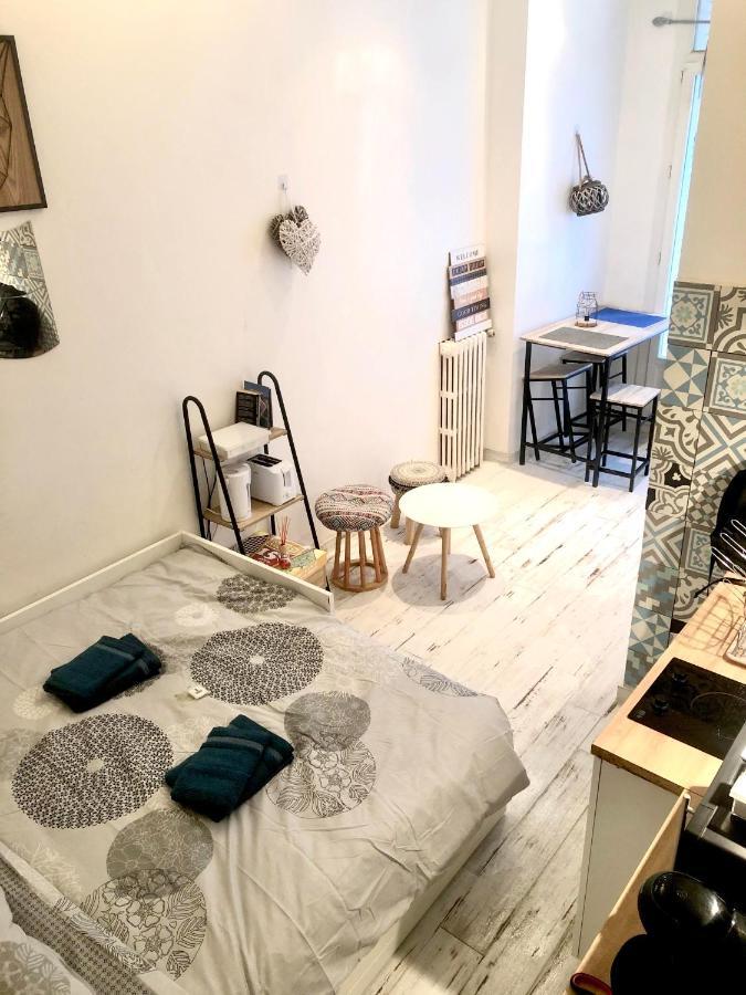 Cozy Nest Apartment Toulon Exterior photo